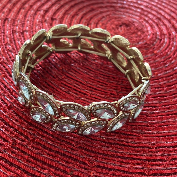 Beautiful costume bracelets - Picture 5 of 5